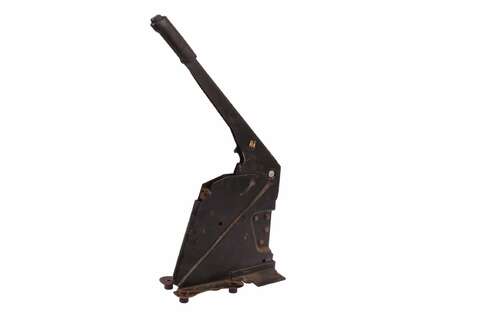 Páka parkovacej brzdy (ručná brzda)