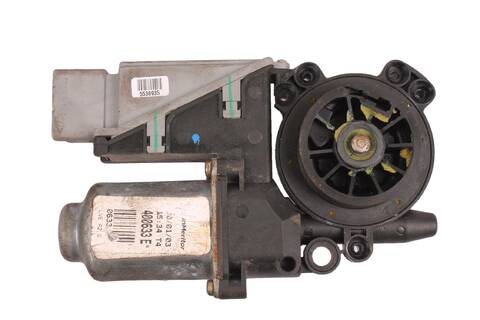 Elektrický motorček pravej zadnej sťahovačky 9224A4