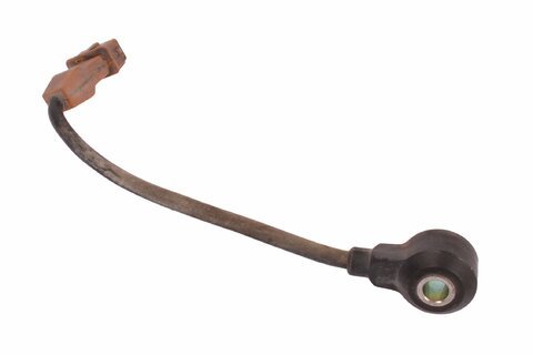 Snímač klepania motora