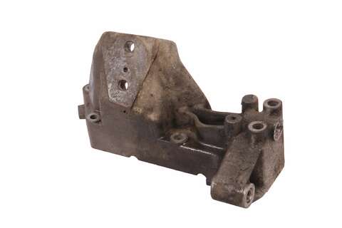 Držiak motora ľavý