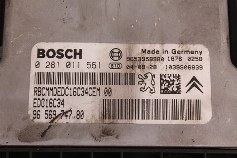 Riadiaca jednotka motora 0281011561