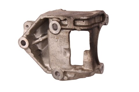 Držiak motora - servočerpadlo