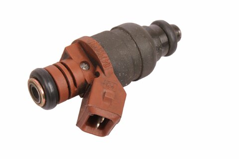 Vstrekovacia tryska (hranatý konektor) 047906031