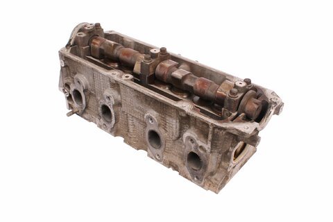 Hlava motora s ventilmi a vačkovým hriadeľom s časovaním ventilov