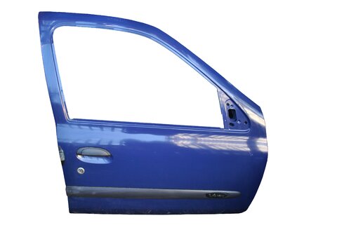 Dvere prednej pravej P 5dv. clio