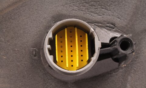 Pravé spätné zrkadlo elektricky ovládané vyhrievané s teplotným snímačom - lakované