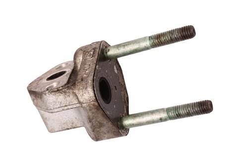 Adaptér k EGR ventilu 036131818 A/C/E