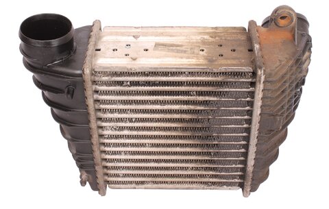 Chladič nasávaného vzduchu - intercooler 1J0145803F
