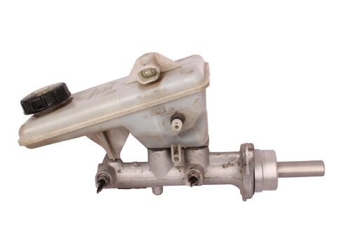 Hlavný brzdový valec s nádobkou brzdovej kvapaliny